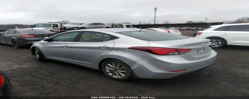 KMHDH4AE0FU235684 2015 HYUNDAI ELANTRA photo no. 3