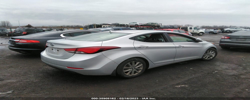 KMHDH4AE0FU235684 2015 HYUNDAI ELANTRA photo no. 4