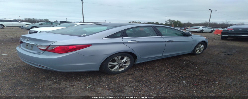 5NPEC4AC1DH558932 2013 HYUNDAI SONATA photo no. 4