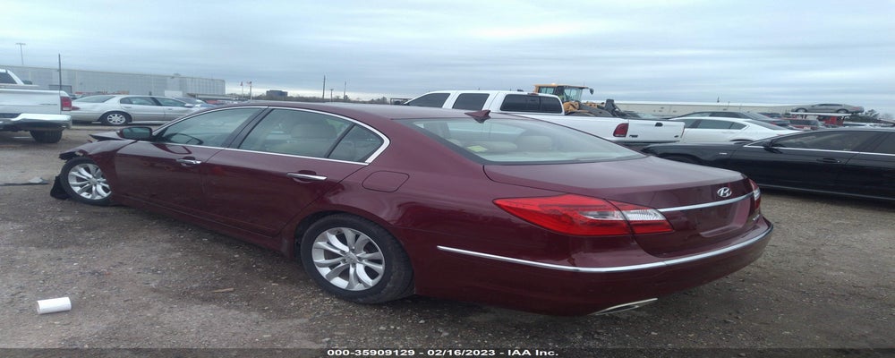 KMHGC4DD5DU215457 2013 HYUNDAI GENESIS photo no. 3