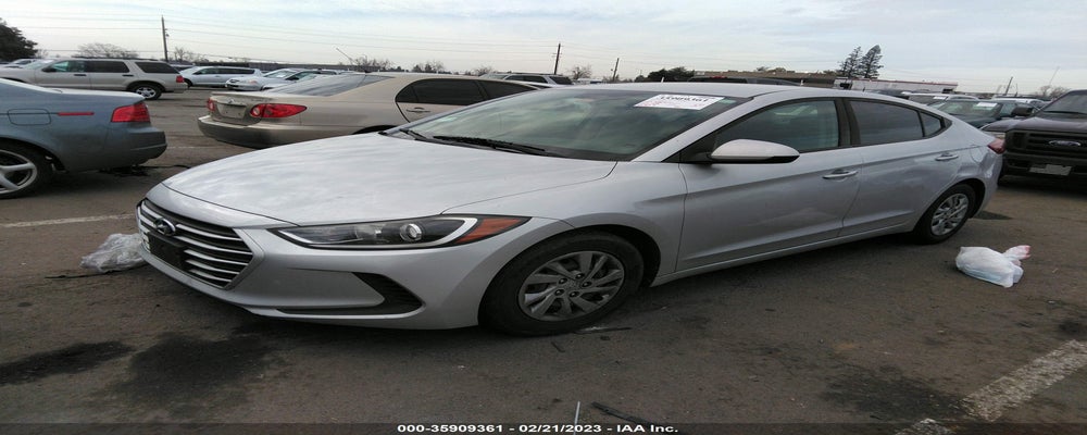 KMHD74LF7HU325765 2017 HYUNDAI ELANTRA photo no. 2