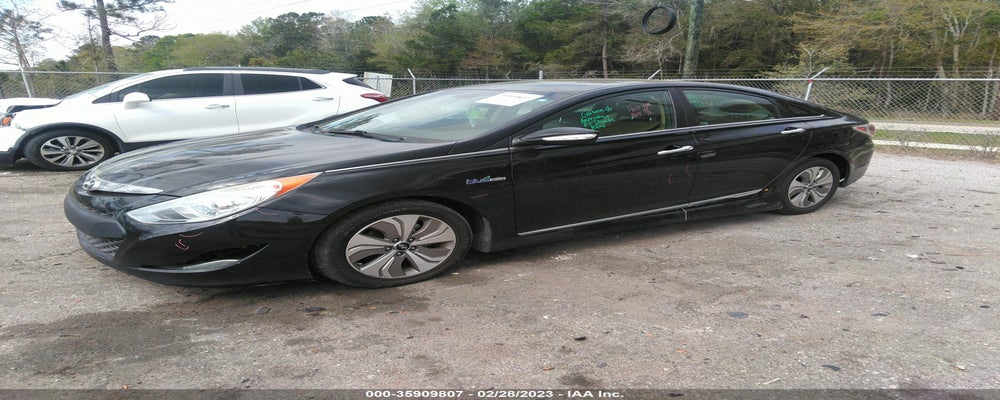 KMHEC4A47FA123007 2015 HYUNDAI SONATA HYBRID photo no. 2