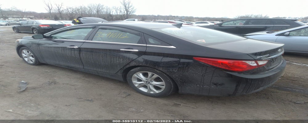 5NPEC4AC2BH003842 2011 HYUNDAI SONATA photo no. 3