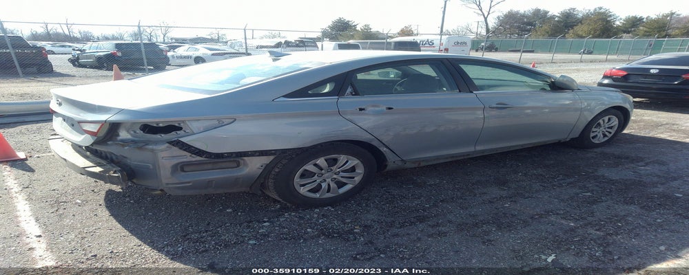 5NPEB4AC6BH031310 2011 HYUNDAI SONATA photo no. 4