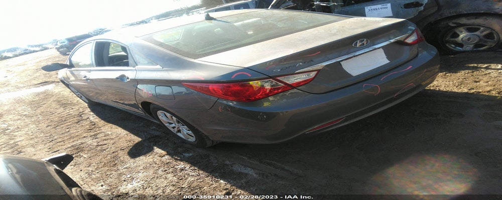 5NPEB4AC2BH253150 2011 HYUNDAI SONATA photo no. 3