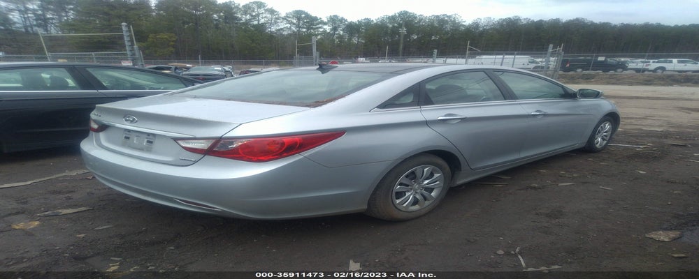 5NPEC4AC7DH563813 2013 HYUNDAI SONATA photo no. 4