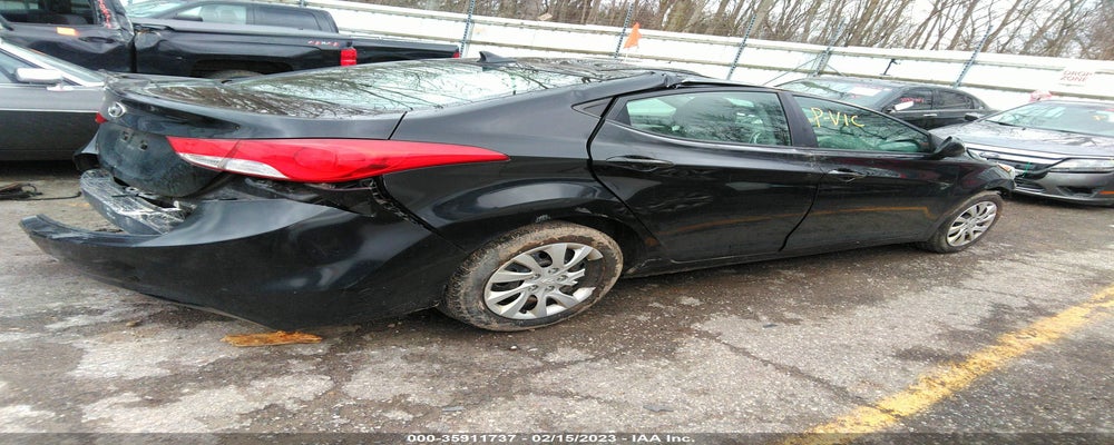 5NPDH4AE4BH058372 2011 HYUNDAI ELANTRA photo no. 4