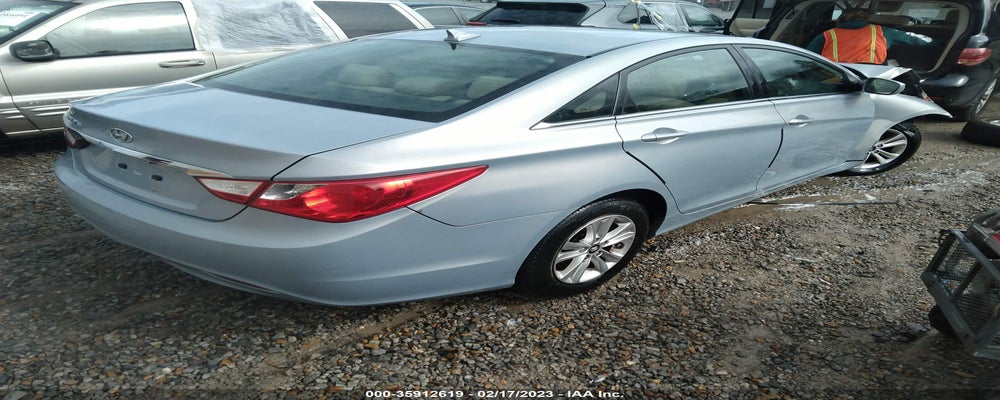 5NPEB4AC9BH138528 2011 HYUNDAI SONATA photo no. 4