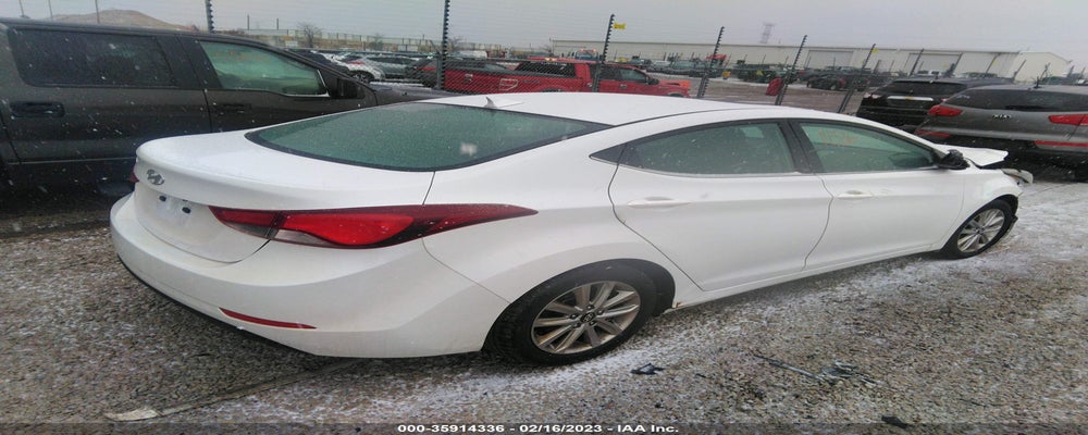 5NPDH4AEXFH570286 2015 HYUNDAI ELANTRA photo no. 4