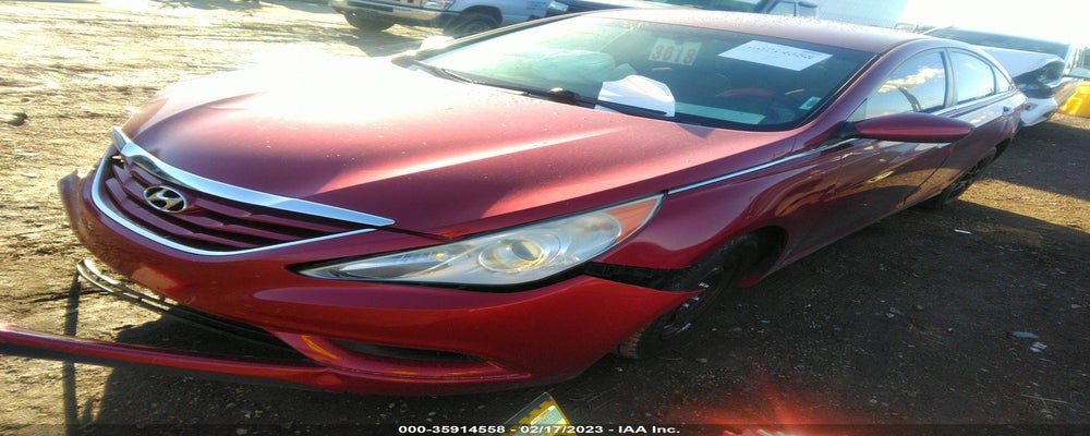 5NPEB4AC4BH273240 2011 HYUNDAI SONATA photo no. 2