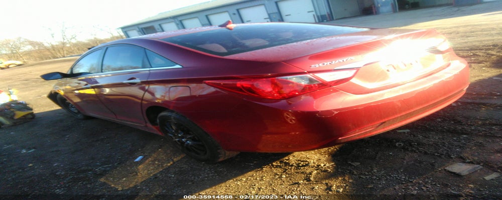 5NPEB4AC4BH273240 2011 HYUNDAI SONATA photo no. 3