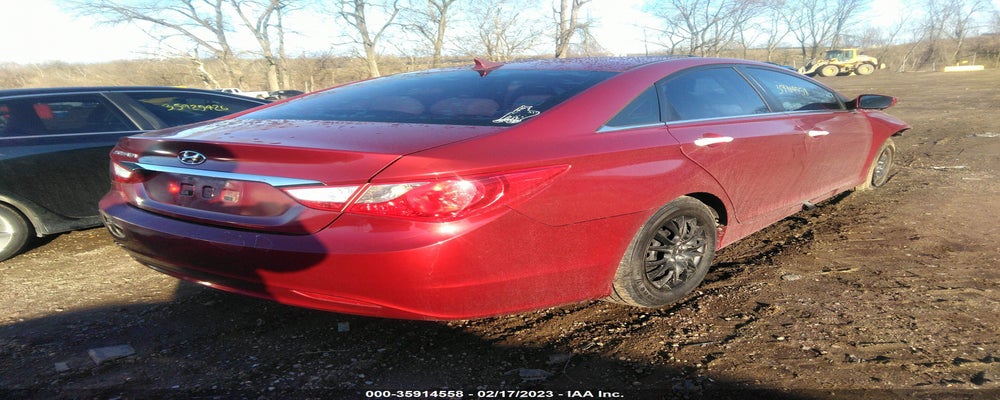 5NPEB4AC4BH273240 2011 HYUNDAI SONATA photo no. 4