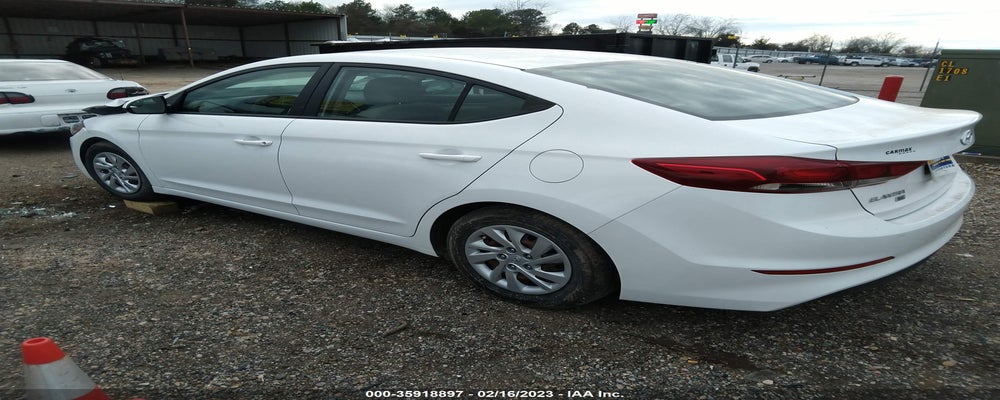 5NPD74LF3JH273409 2018 HYUNDAI ELANTRA photo no. 3