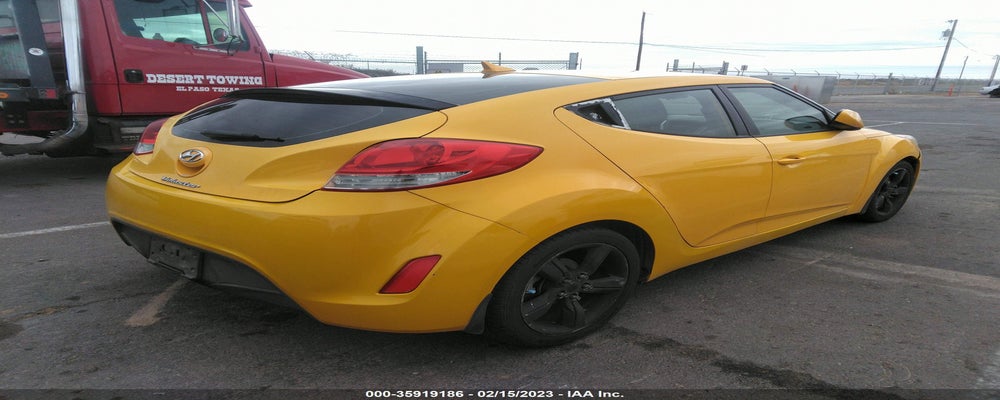 KMHTC6AD7CU022692 2012 HYUNDAI VELOSTER photo no. 4