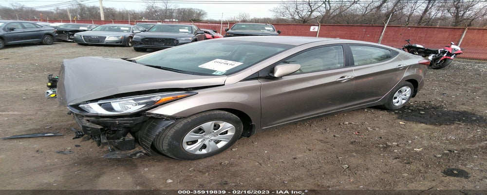 5NPDH4AE0GH759496 2016 HYUNDAI ELANTRA photo no. 2