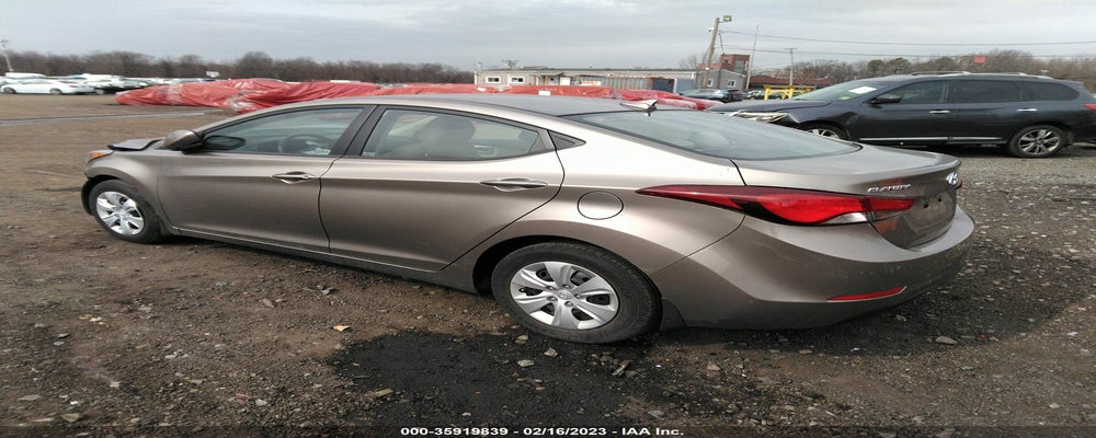 5NPDH4AE0GH759496 2016 HYUNDAI ELANTRA photo no. 3