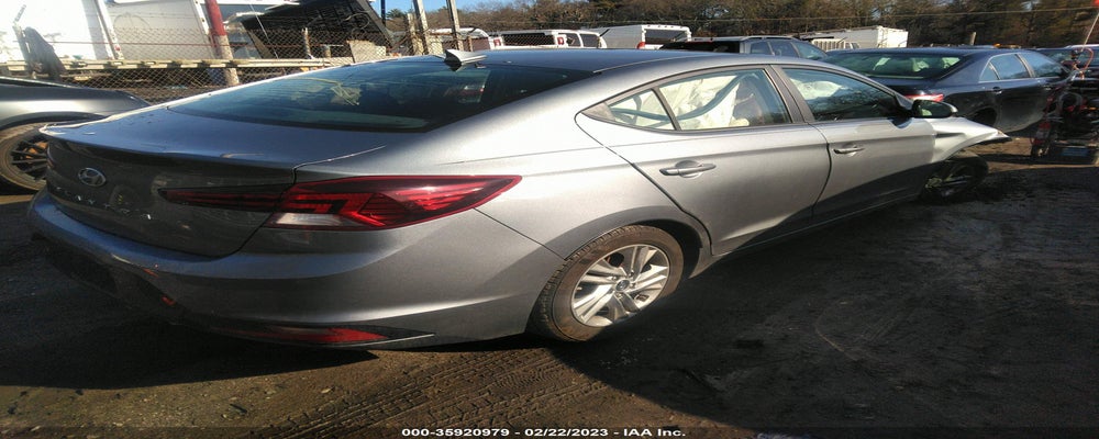 KMHD84LF6KU848960 2019 HYUNDAI ELANTRA photo no. 4