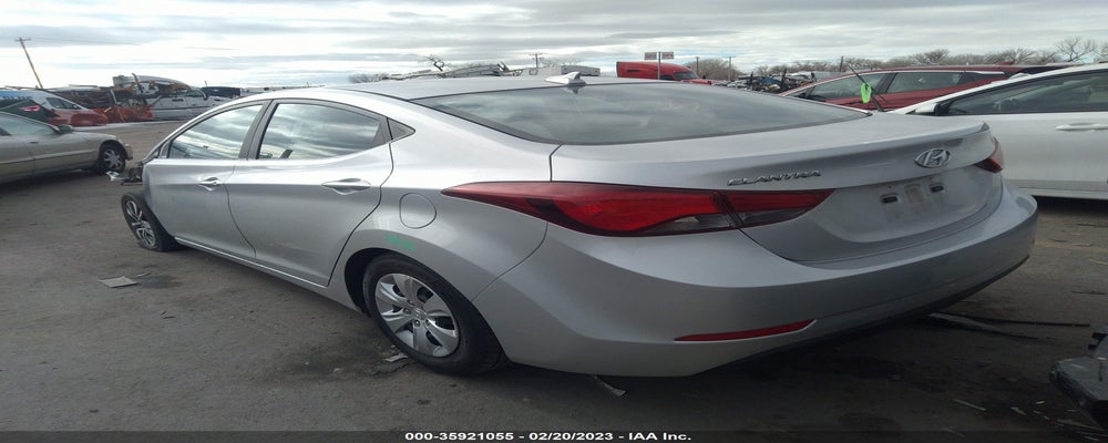 5NPDH4AE3GH739422 2016 HYUNDAI ELANTRA photo no. 3