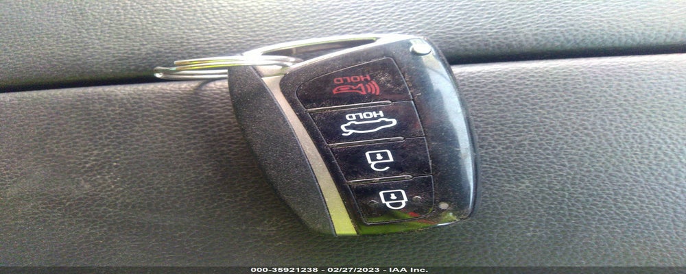 KMHGN4JE7GU140742 2016 HYUNDAI GENESIS photo no. 11