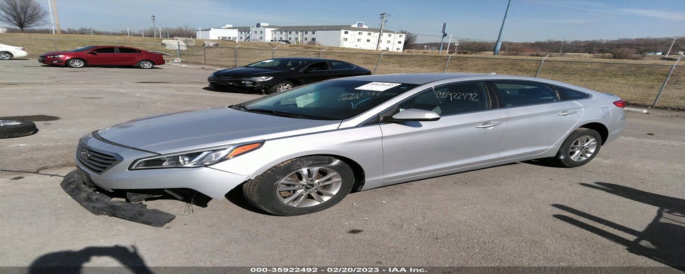 5NPE24AF8HH471287 2017 HYUNDAI SONATA photo no. 2