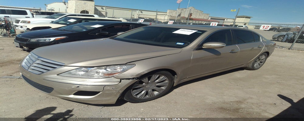 KMHGC4DE7BU145384 2011 HYUNDAI GENESIS photo no. 2