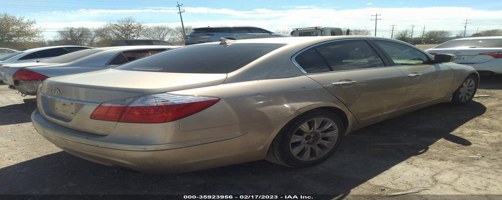 KMHGC4DE7BU145384 2011 HYUNDAI GENESIS photo no. 4