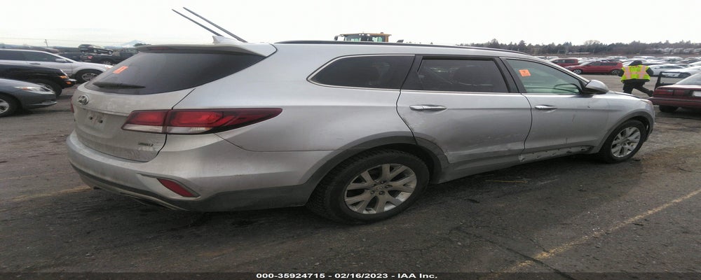 KM8SMDHF9HU168961 2017 HYUNDAI SANTA FE photo no. 4
