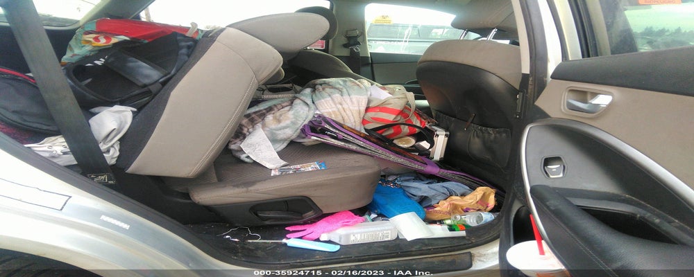 KM8SMDHF9HU168961 2017 HYUNDAI SANTA FE photo no. 8