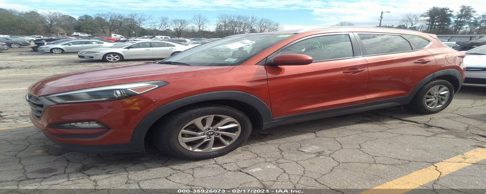 KM8J33A4XGU109563 2016 HYUNDAI TUCSON photo no. 2