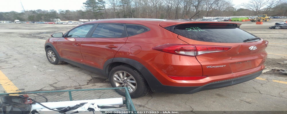 KM8J33A4XGU109563 2016 HYUNDAI TUCSON photo no. 3
