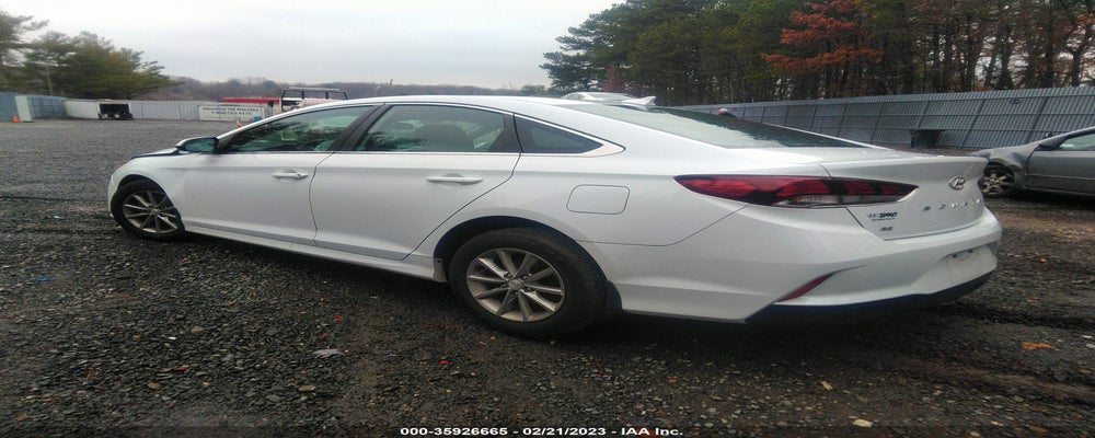 5NPE24AF5JH680931 2018 HYUNDAI SONATA photo no. 3