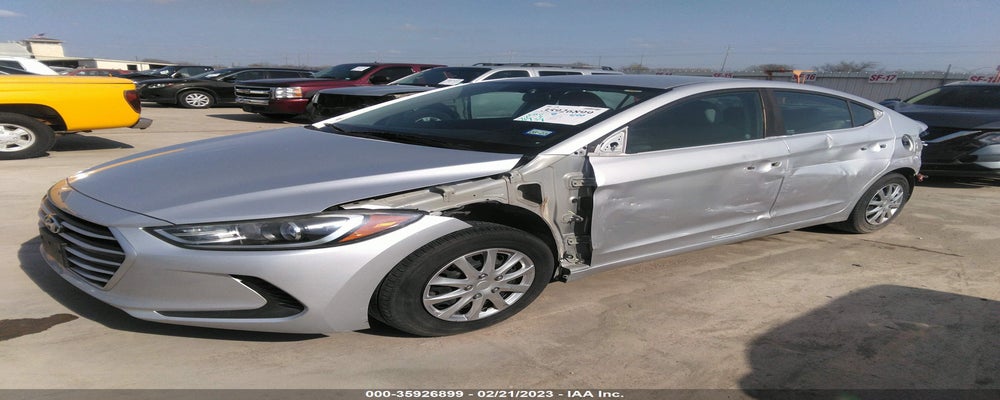 KMHD74LF7HU086055 2017 HYUNDAI ELANTRA photo no. 2