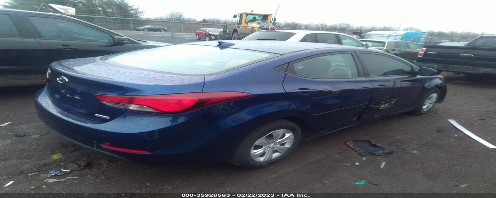 5NPDH4AE7GH773024 2016 HYUNDAI ELANTRA photo no. 4