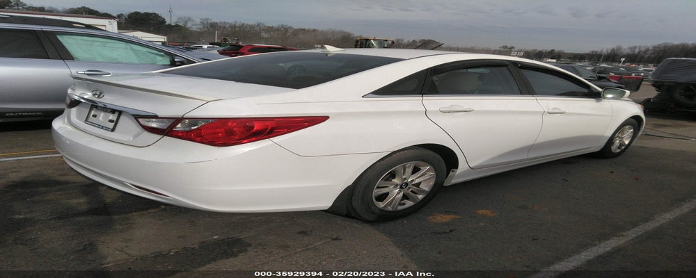 5NPEB4AC3DH633889 2013 HYUNDAI SONATA photo no. 4