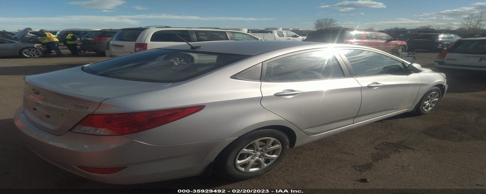 KMHCT4AE3DU323345 2013 HYUNDAI ACCENT photo no. 4