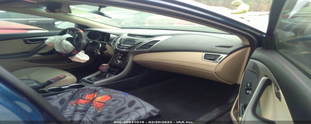KMHDH4AE7GU556963 2016 HYUNDAI ELANTRA photo no. 5