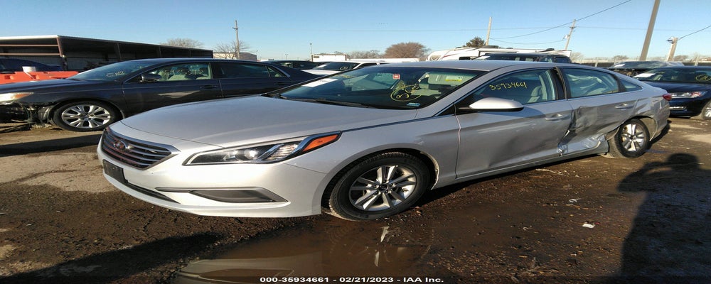 5NPE24AF7HH566018 2017 HYUNDAI SONATA photo no. 2