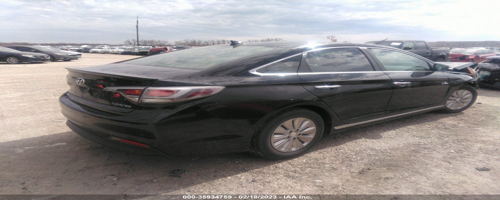 KMHE24L16HA048499 2017 HYUNDAI SONATA photo no. 4