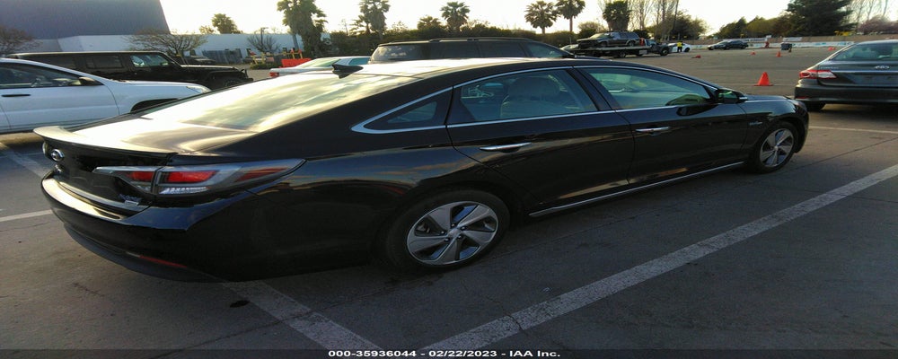 KMHE34L13GA027458 2016 HYUNDAI SONATA HYBRID photo no. 4