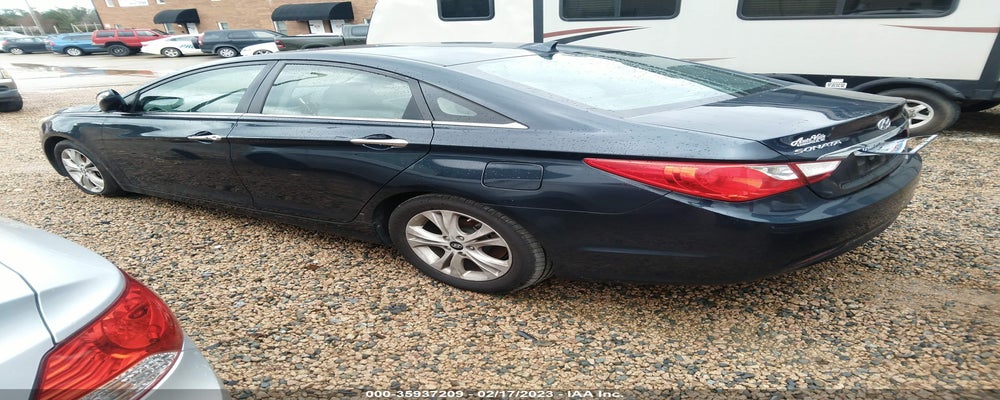 5NPEC4AC9BH001957 2011 HYUNDAI SONATA photo no. 3