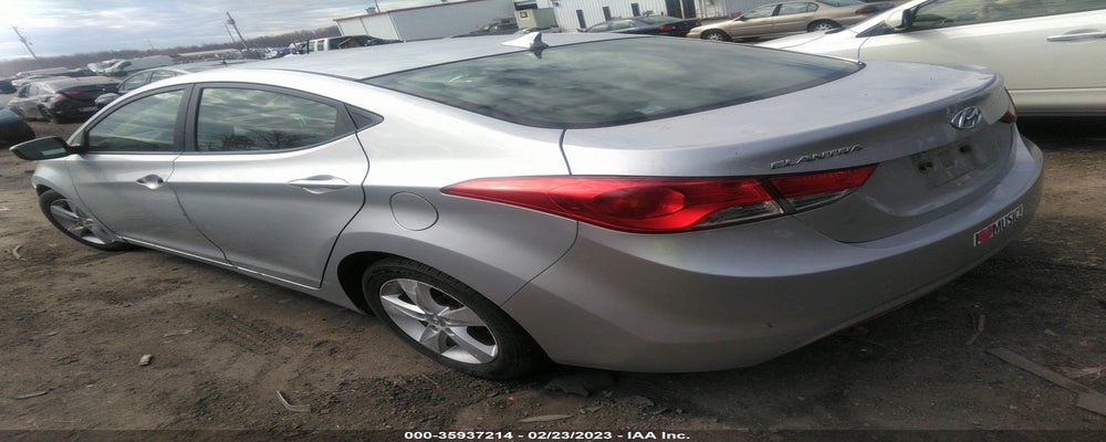 5NPDH4AE7DH311963 2013 HYUNDAI ELANTRA photo no. 3
