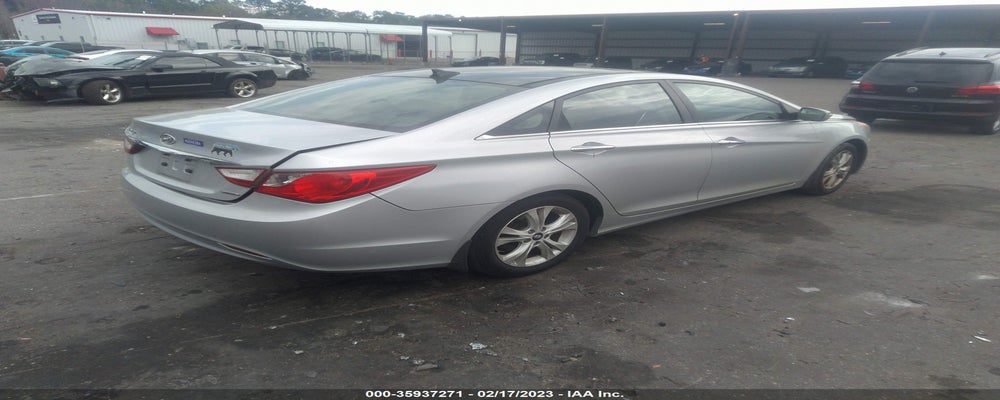 5NPEC4AC7DH686477 2013 HYUNDAI SONATA photo no. 4