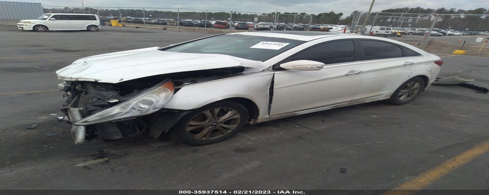 5NPEC4ACXBH273725 2011 HYUNDAI SONATA photo no. 2