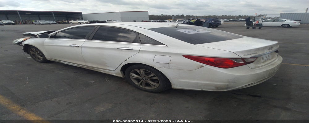 5NPEC4ACXBH273725 2011 HYUNDAI SONATA photo no. 3