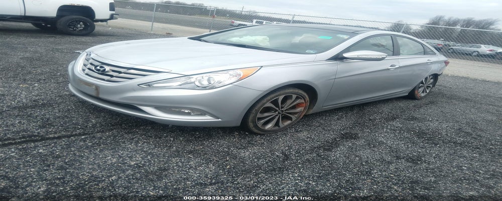5NPEC4AB4DH581922 2013 HYUNDAI SONATA photo no. 2