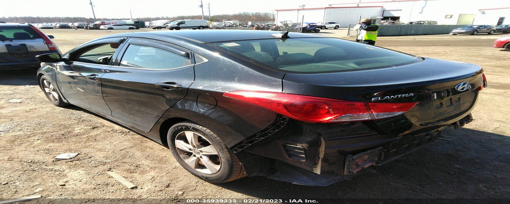 5NPDH4AE3DH431937 2013 HYUNDAI ELANTRA photo no. 3