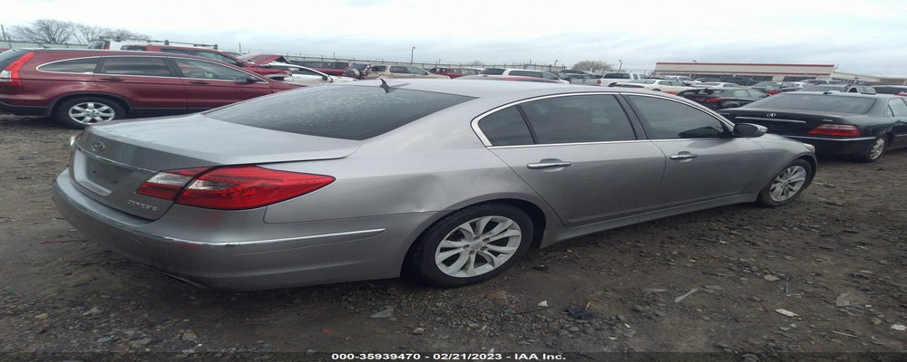 KMHGC4DD9DU226414 2013 HYUNDAI GENESIS photo no. 4
