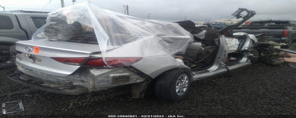5NPD74LF9HH131091 2017 HYUNDAI ELANTRA photo no. 4