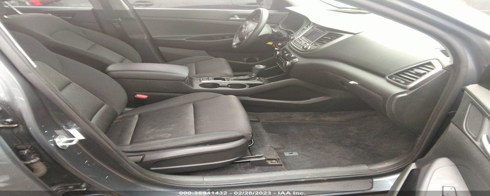 KM8J23A41HU396098 2017 HYUNDAI TUCSON photo no. 5