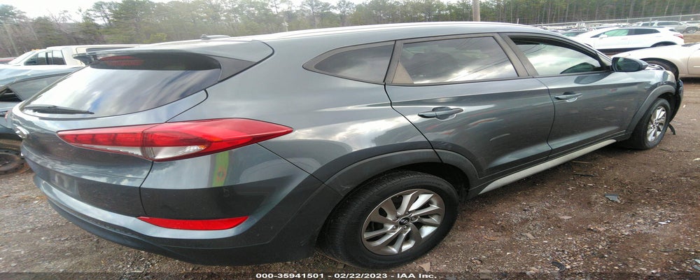 KM8J33A45HU496430 2017 HYUNDAI TUCSON photo no. 4